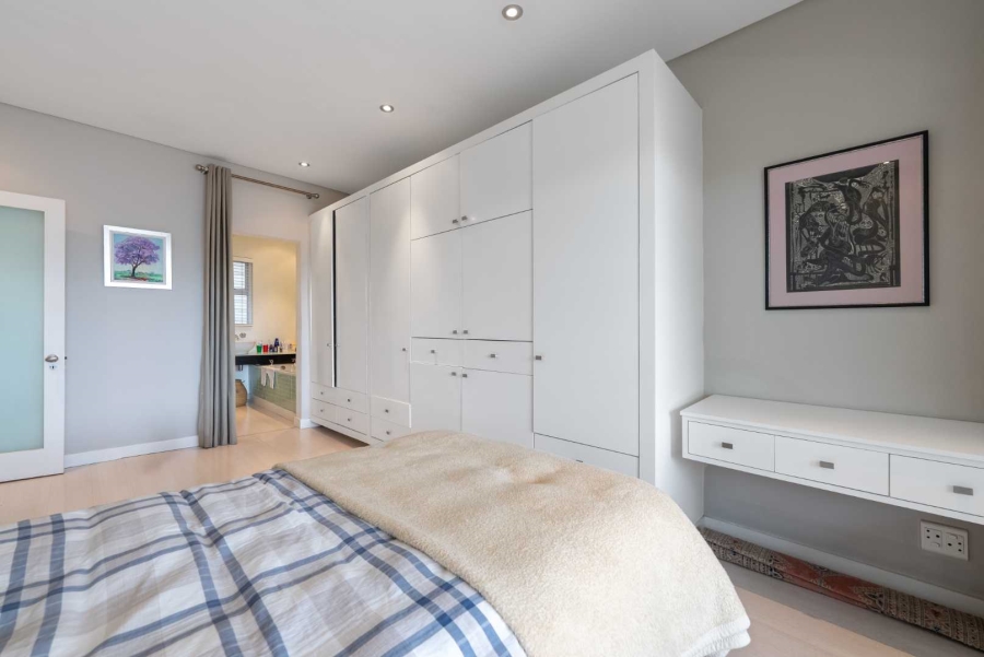 2 Bedroom Property for Sale in Oranjezicht Western Cape